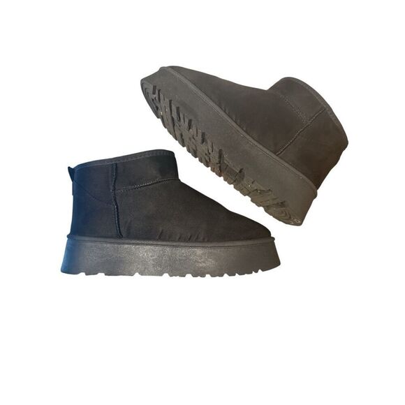 Charlotte Russe Black Faux Suede Platform Bootie Slip On Size 8 - Picture 6 of 8